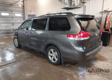 2012 Toyota Sienna Le V6 8 Passenger из США, поврежденный, VIN 5TDKK3DC5CS183728